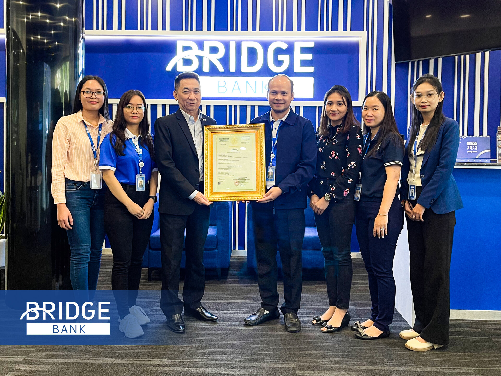 Bridge Bank receives the “Gold” award from the General Department of Taxation